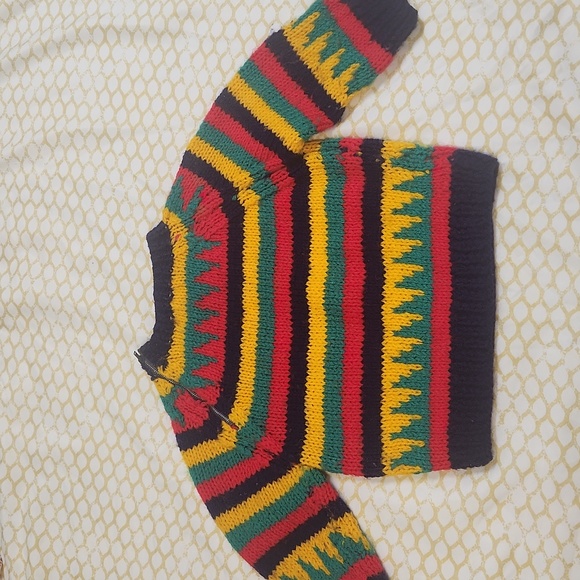 Joseph Magnin sweater, child size 6 months - Picture 2 of 8